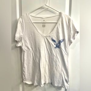 American Eagle Outfitters White T-shirt XL